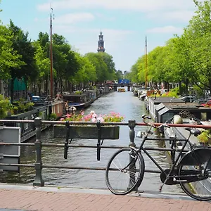 New! 2024 - The Canal Bridge Bed & Breakfast Amsterdam